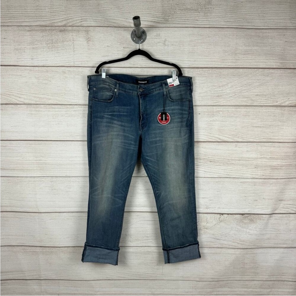 Plus Size 18 Express Mid Rise Stretch Cropped Cuffed Jeans.